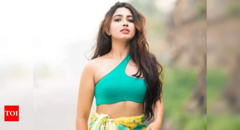 Sanya Iyer is making heads turn with her new bold photo shoot; see pics – Times of India