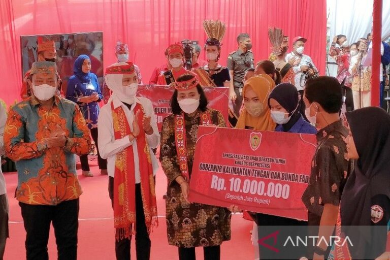 Suppress child marriages to prevent stunting prevalence: Minister – ANTARA News