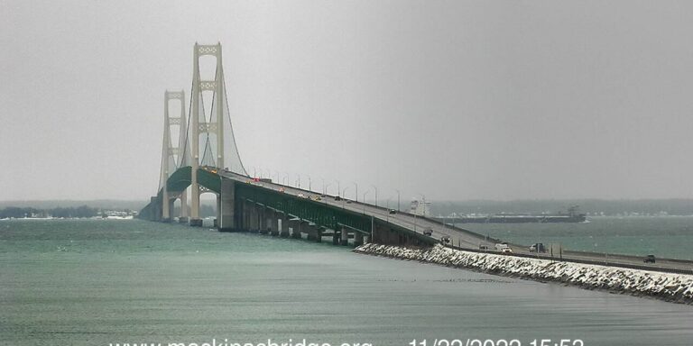 Man arrested for human trafficking at Mackinac Bridge while trying to enter Upper Peninsula (UP) – WLUC
