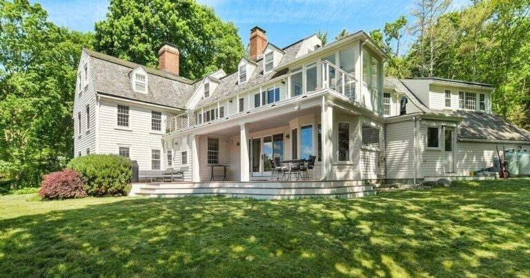 For sale: Ghislaine Maxwell’s husband’s $7 million oceanfront home