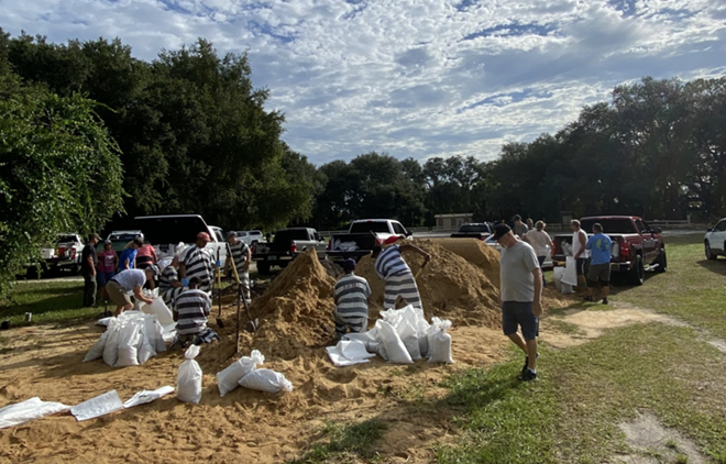 People incarcerated at Lake County Jail and Detention Center fill sandbags ahead of Hurricane Idalia. (Aug. 29, 2023) - Photo via Lake County Sheriff's Office / Facebook